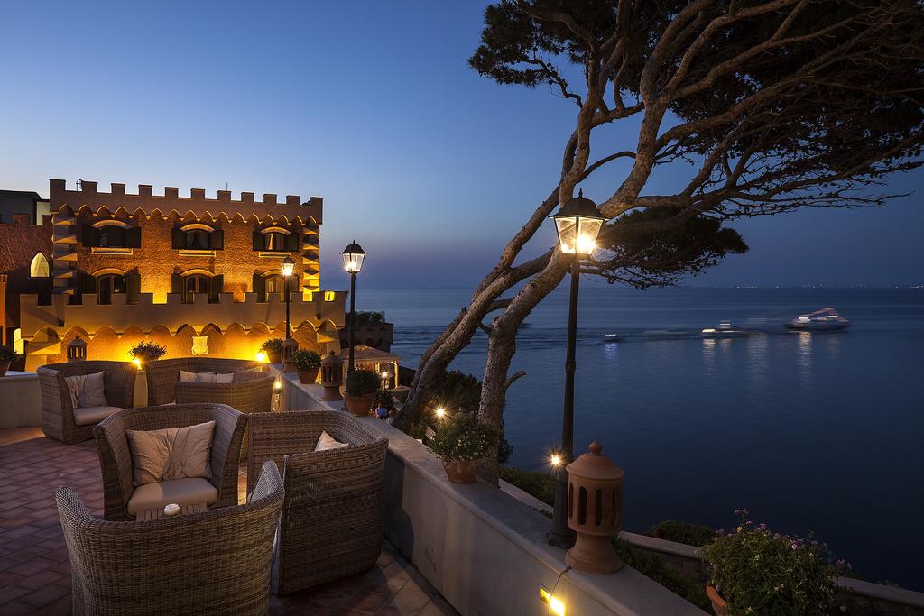 Alberghi Ischia - Hotel Mezzatorre