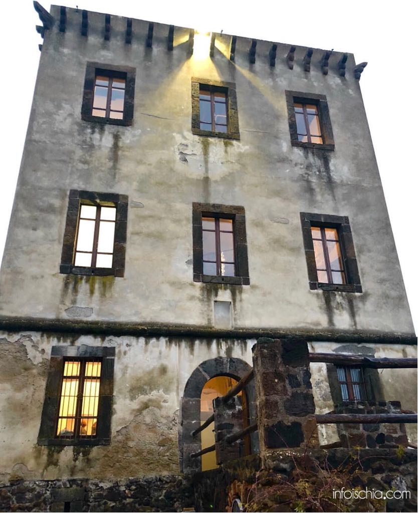 Torre di Michelangelo Ischia
