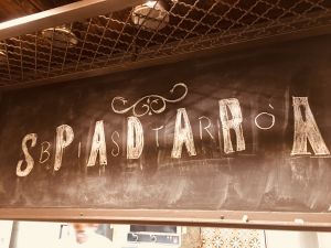 Interno Spadara Bistr&ograve; Forio Ischia