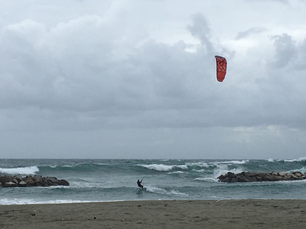 Mare di Ischia in inverno - kite surf