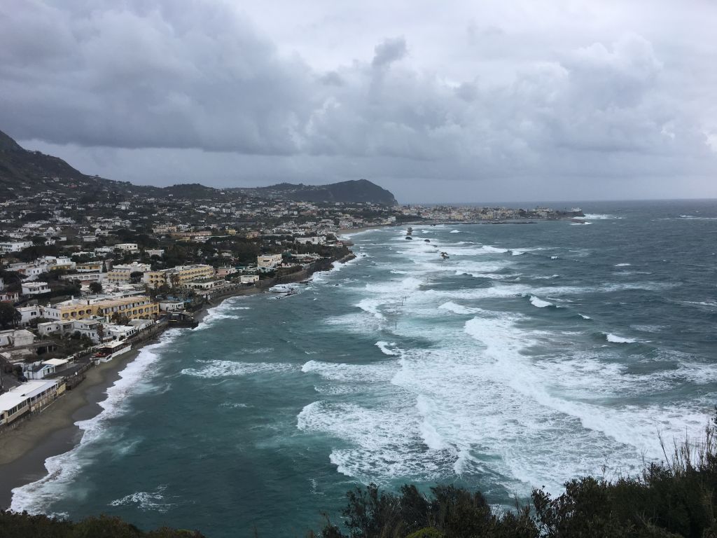 Mare di Ischia in inverno