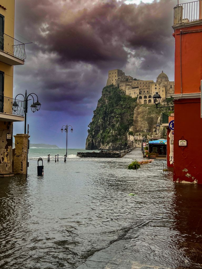Ischia Ponte, il fascino inossidabile #photooftheday