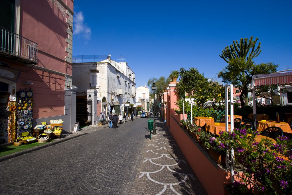 Shopping ad Ischia - Infoischia