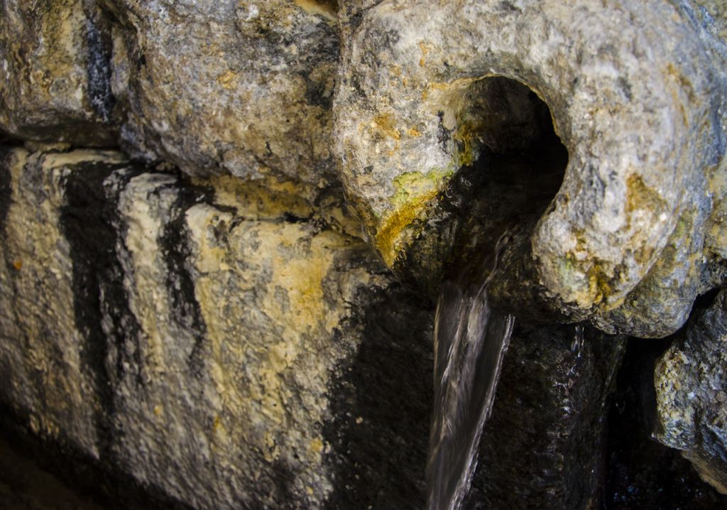 La fonte di Nitrodi - info Ischia