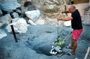 cucinare il pollo alle Fumarole - Info Ischia
