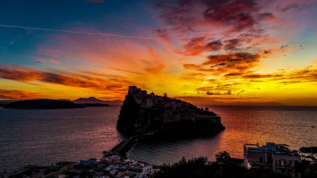 Ischia alba 16 novembre 2023