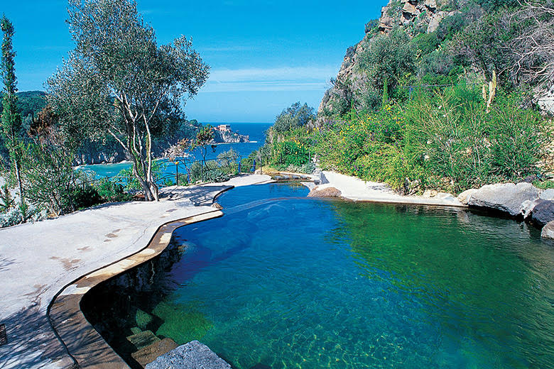 Si alle piscine termali Ischia