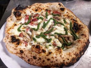 Pizza Napoletana a Ischia