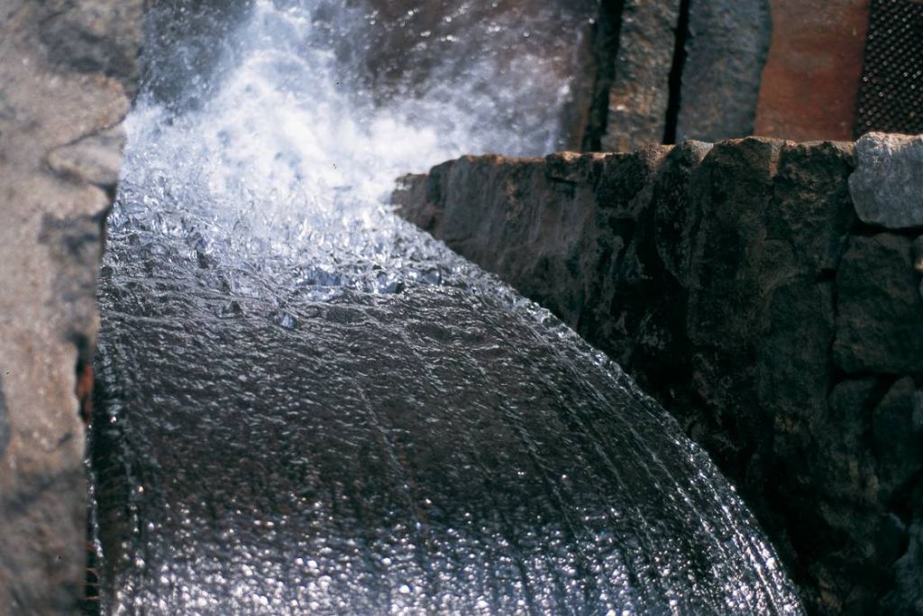 La fonte di Nitrodi - Sorgente di Acqua Termale - Info Ischia