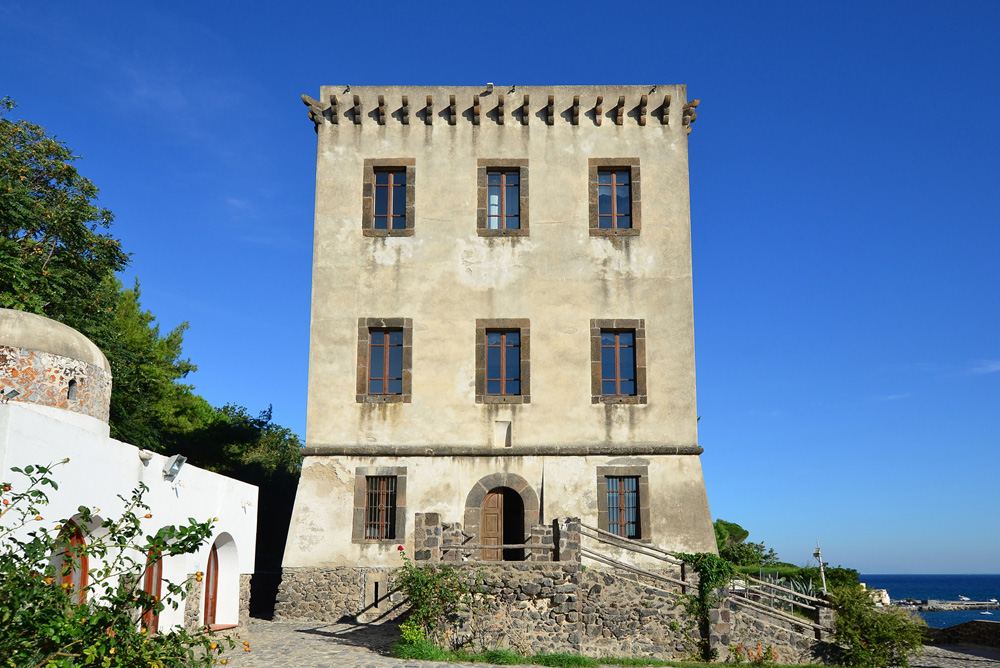 torre di guevara ischia
