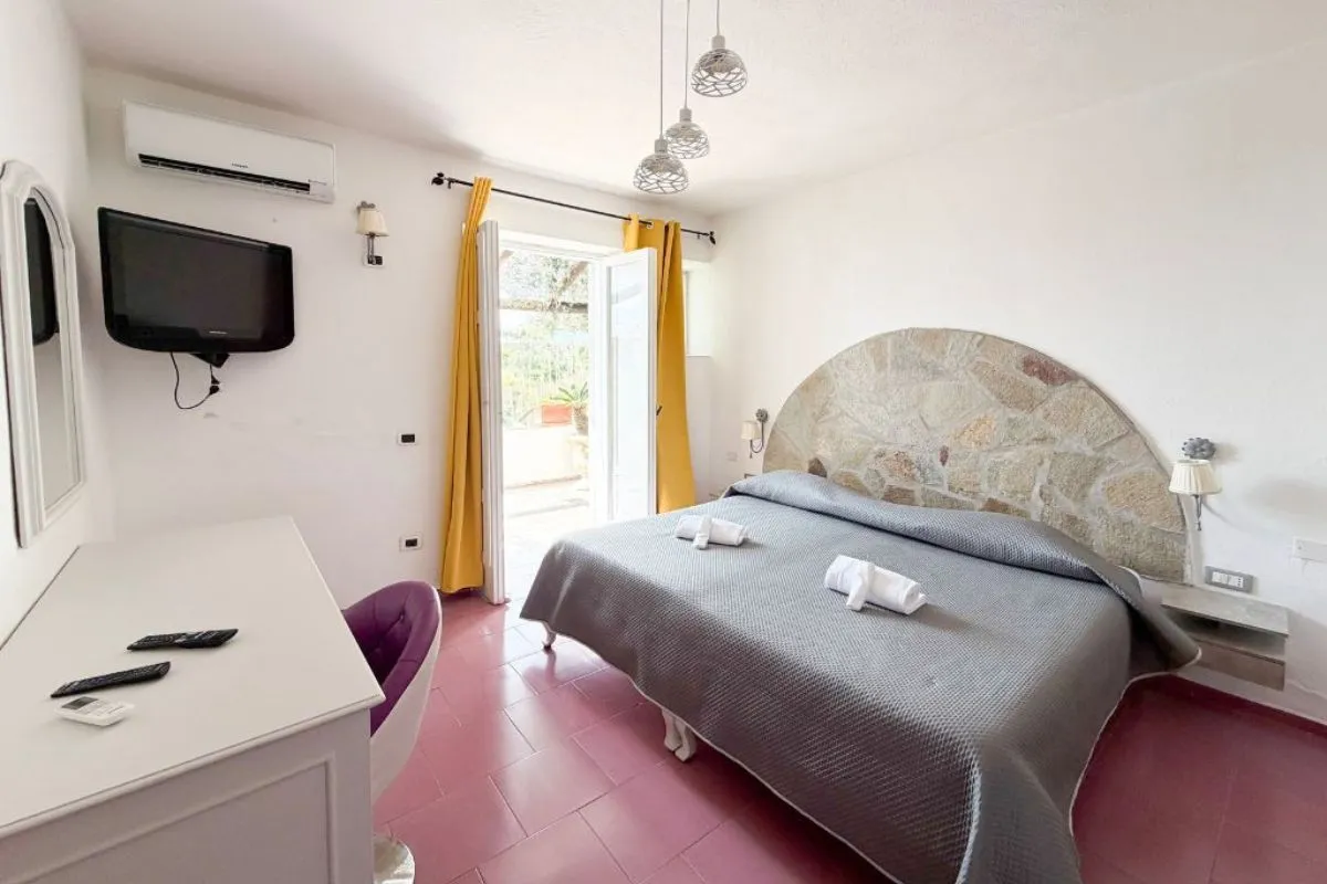 Camera Deluxe Vista Mare - Resort Punto Azzurro