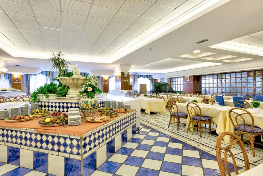 HOTEL OLIMPO