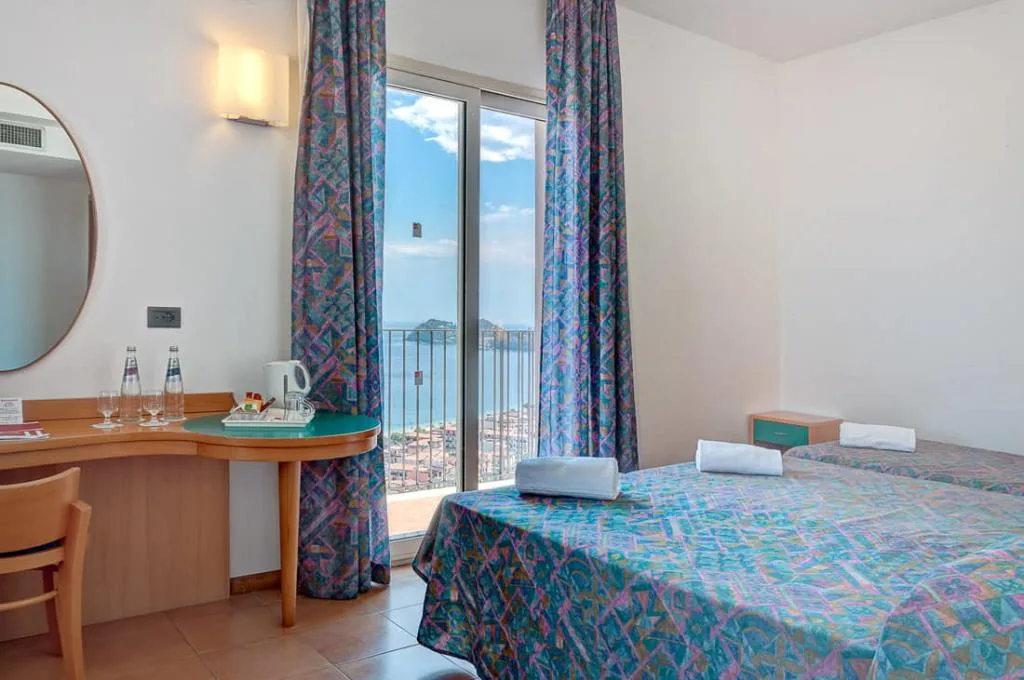 HOTEL ANTARES