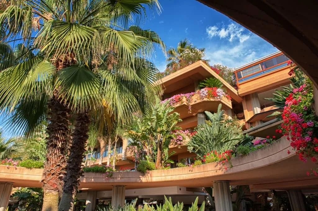 Hotel Mangia's Acacia Resort