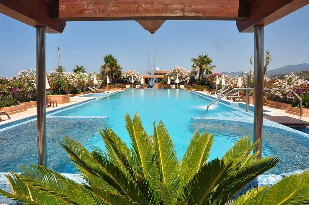 Hotel Mangia's Acacia Resort