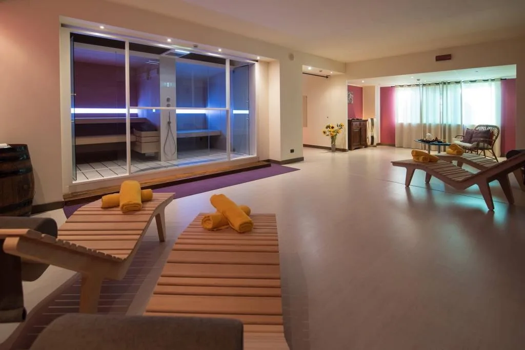 RESORT AVALON SIKANÌ