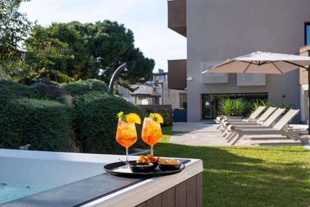 HOTEL OLLEN APARTMENTS
