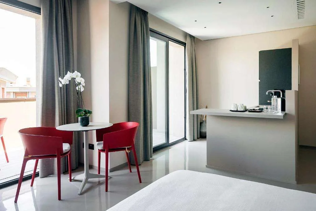 HOTEL OLLEN APARTMENTS