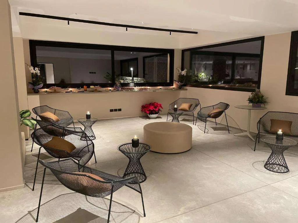 HOTEL OLLEN APARTMENTS