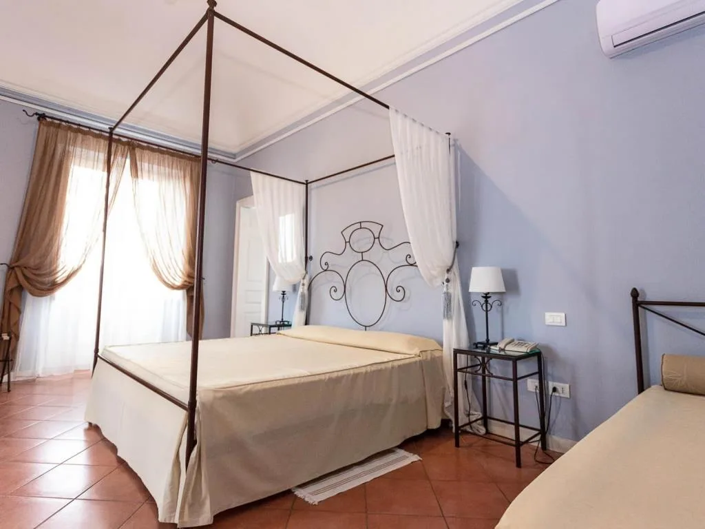 HOTEL ETNA