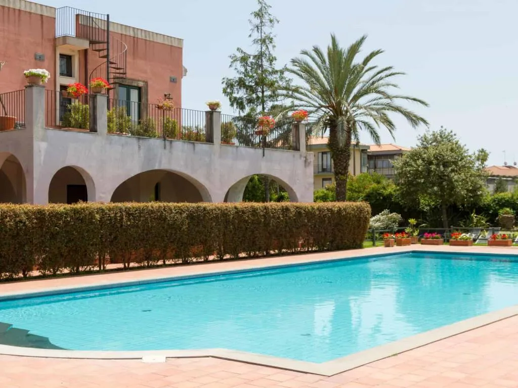 HOTEL ETNA