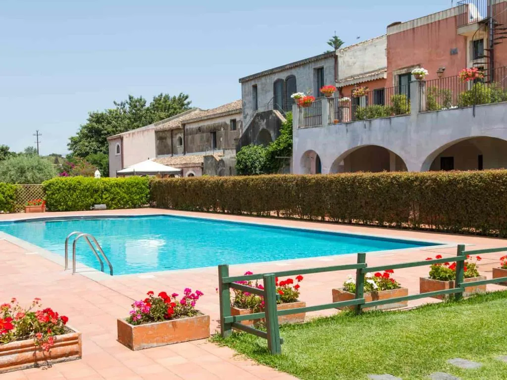 HOTEL ETNA