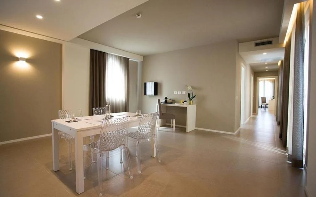AIRONE CITY HOTEL