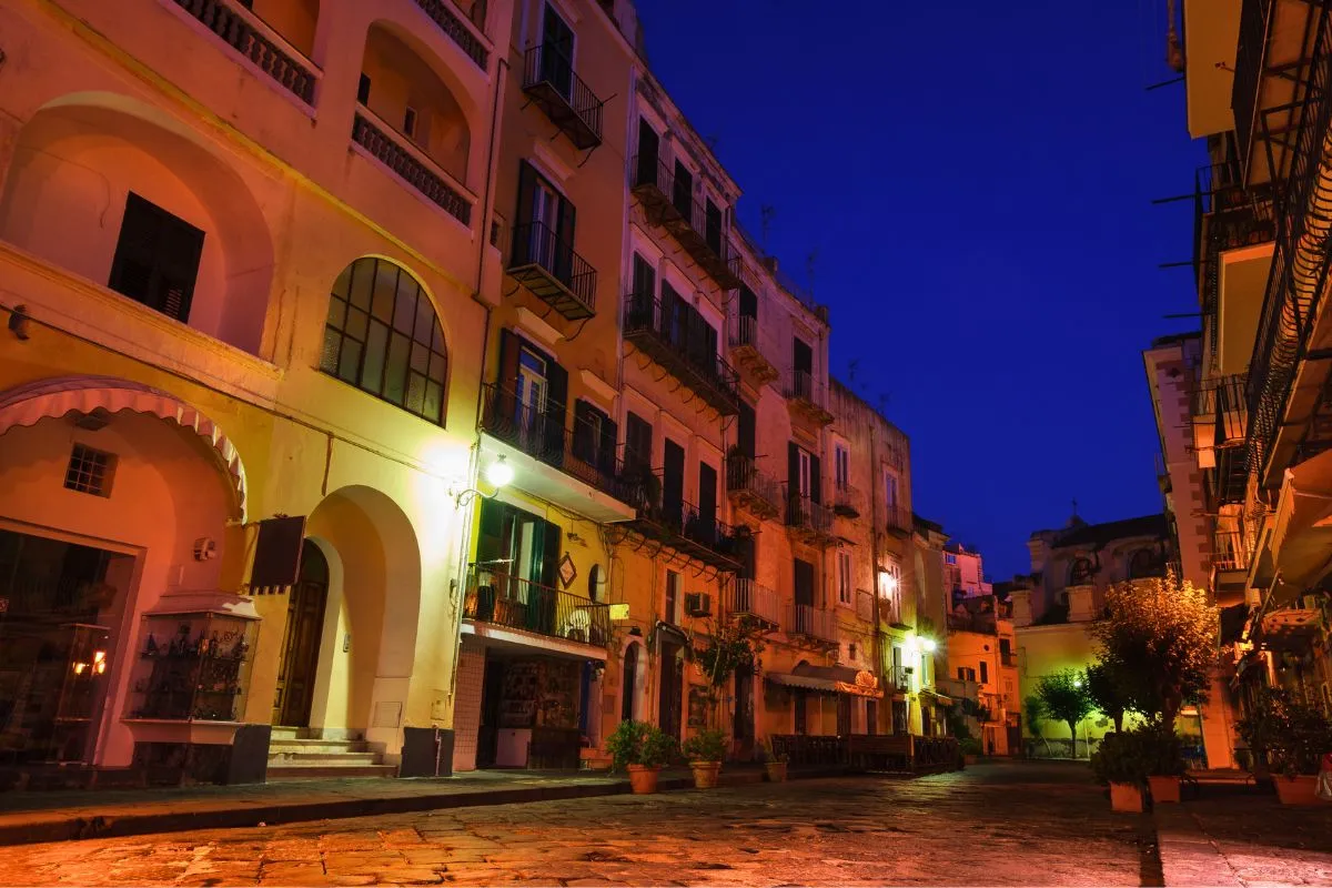 Mini Tour Enjoy Ischia, Borgo Ischia Ponte