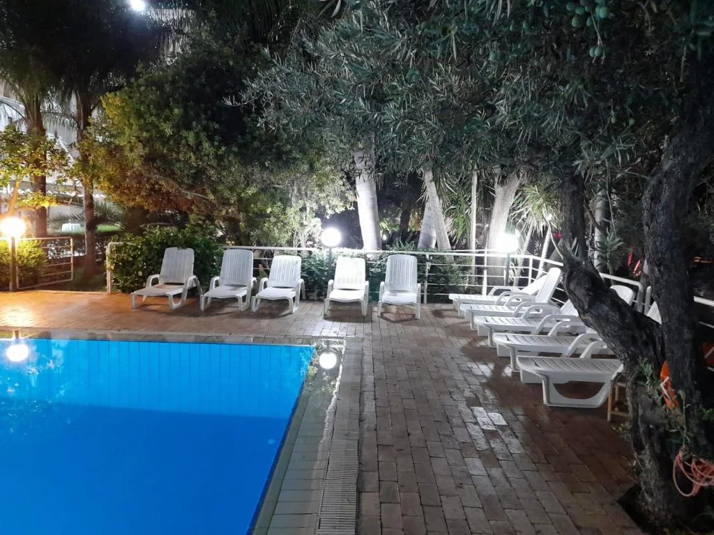 HOTEL IL CORSARO