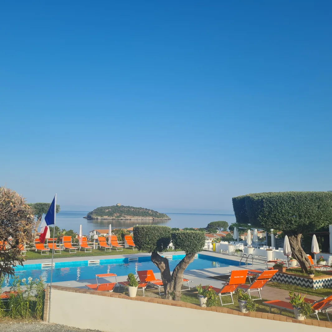 HOTEL CRISTINA