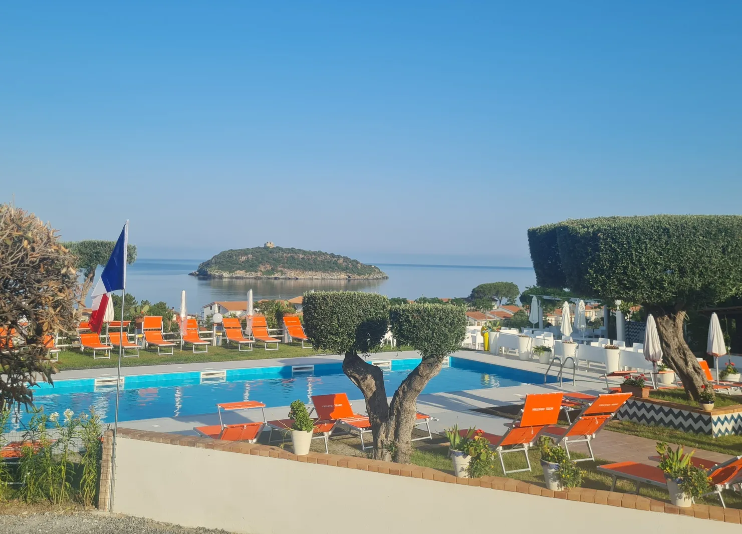 HOTEL CRISTINA