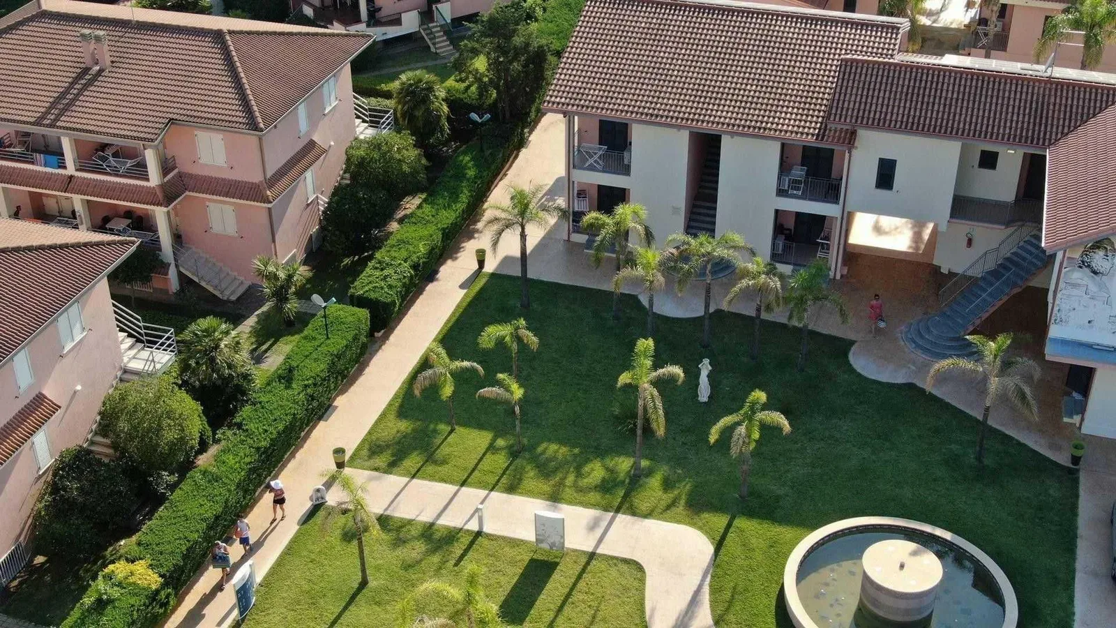CLUB ESSE AQUILIA BEACH VILLAGE