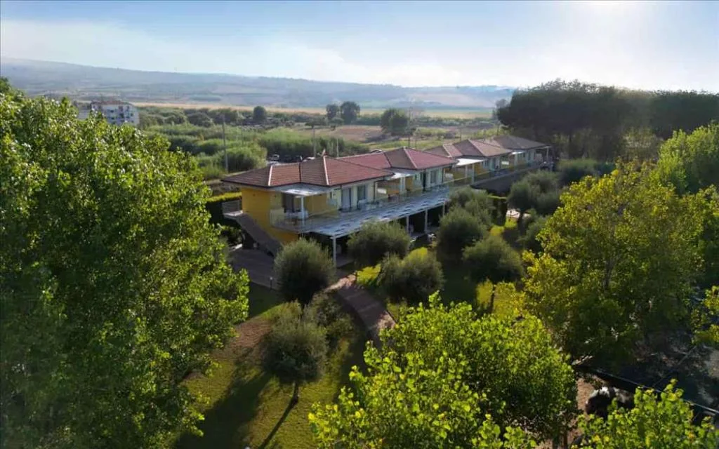 Hotel Baia Di Trainiti