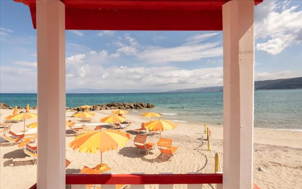 Hotel Baia Di Trainiti