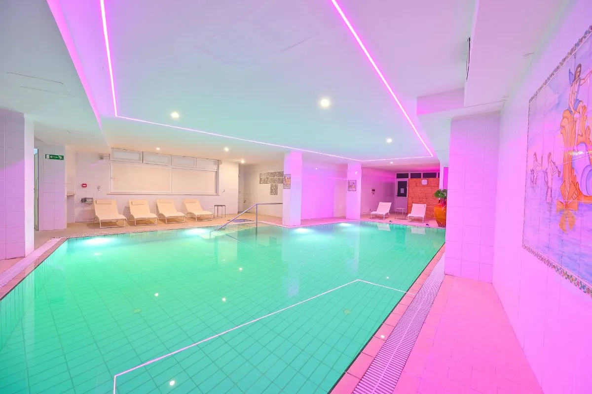 Av Club Terme Colella - Piscina termale coperta