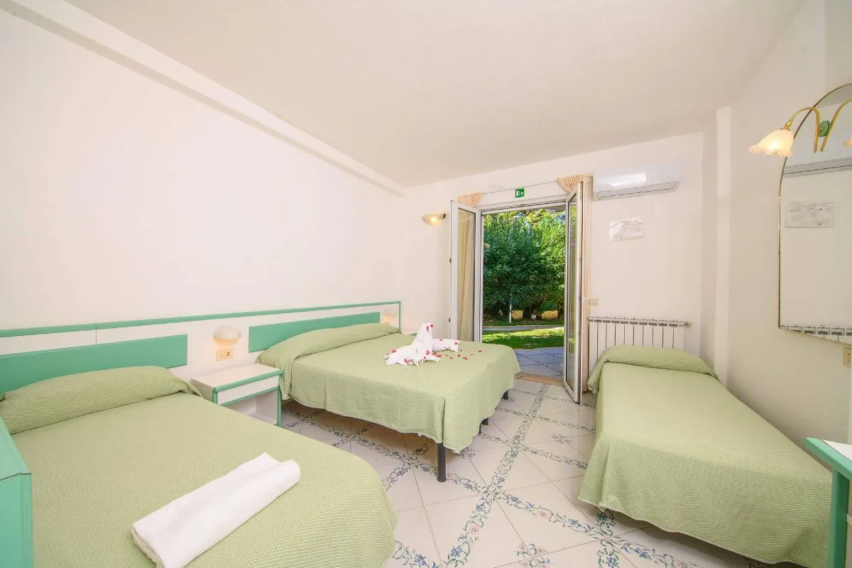 Camera quintupla - Av Club Terme Colella