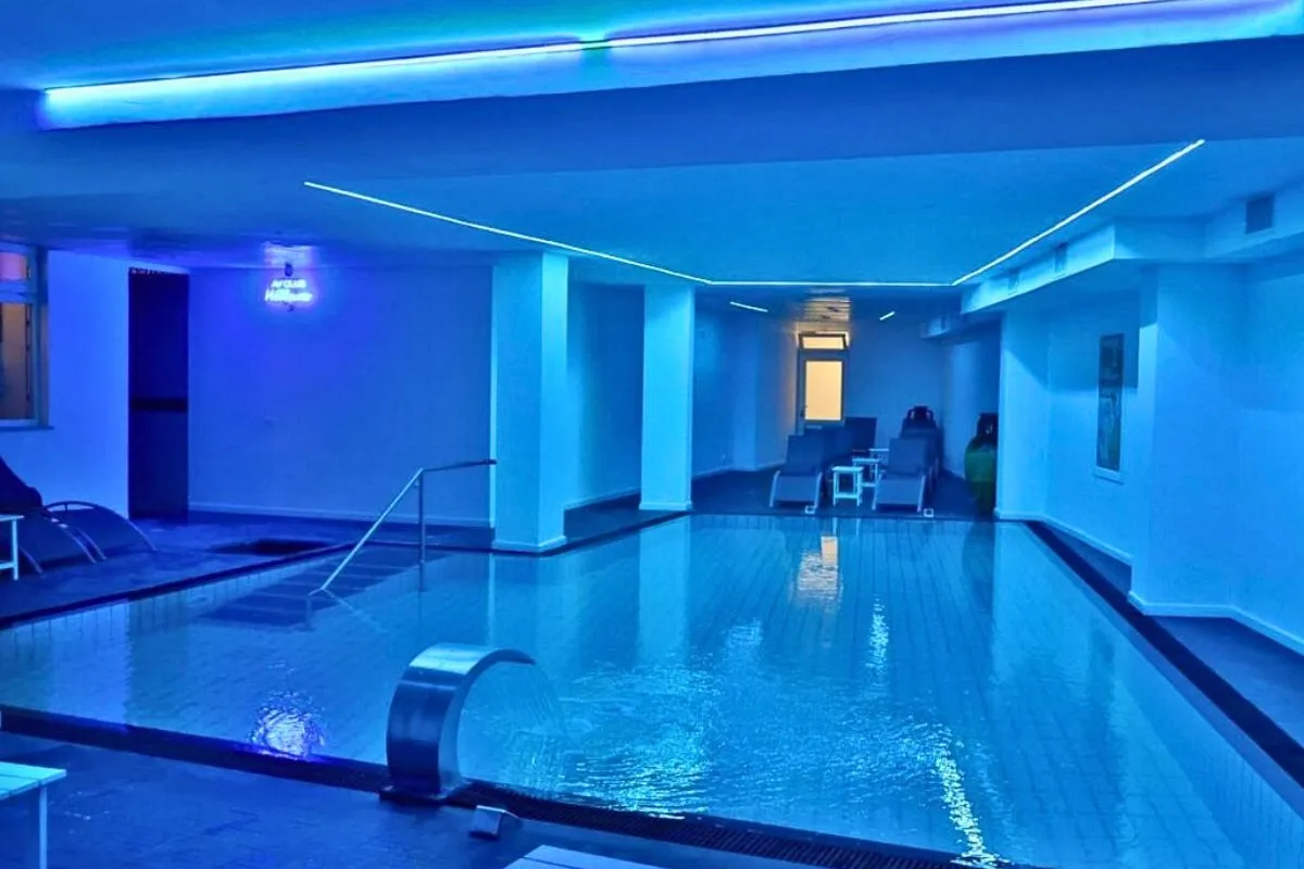 Piscina termale coperta - Av Club Terme Colella
