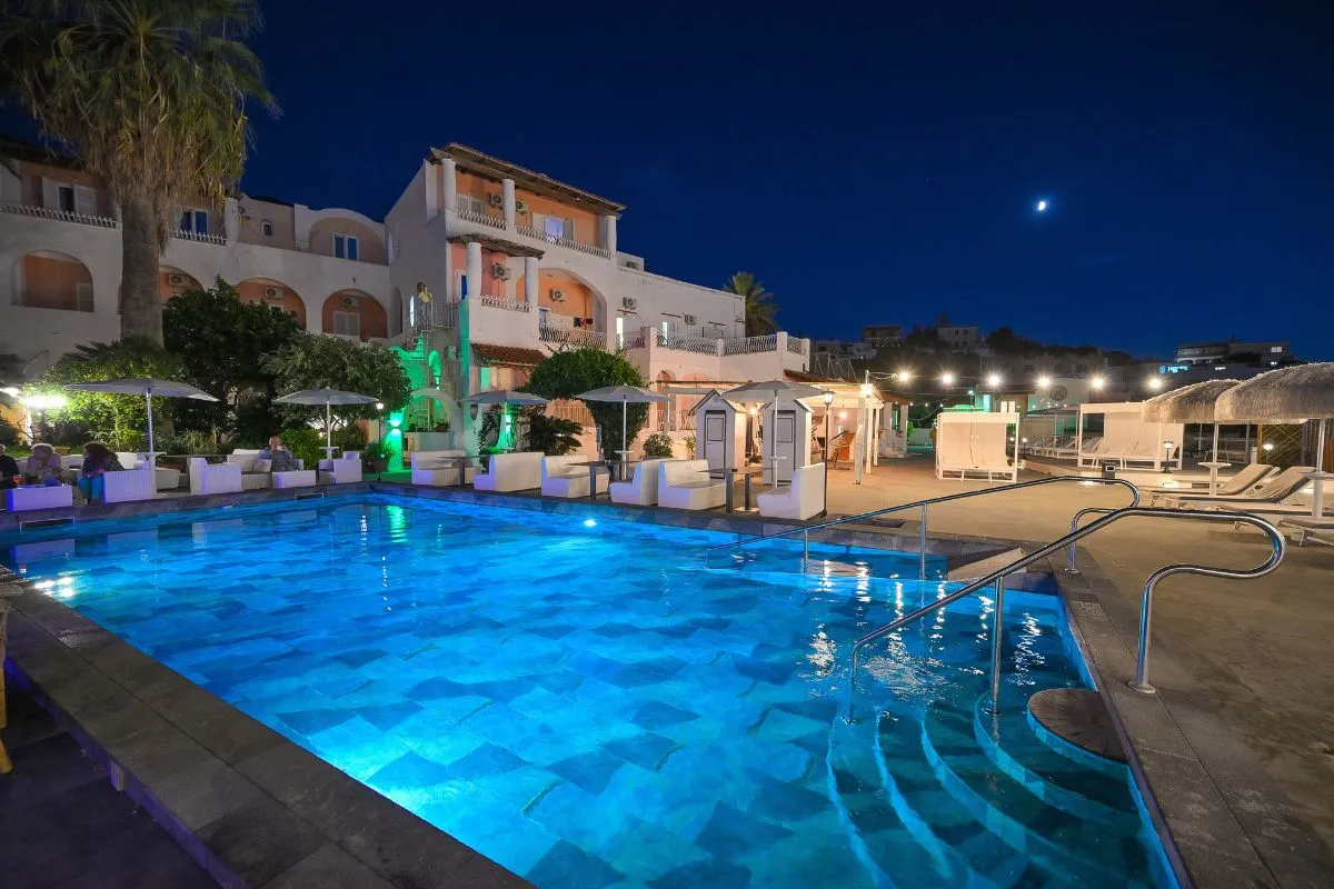 Notturna della piscina scoperta - Av Club Terme Colella