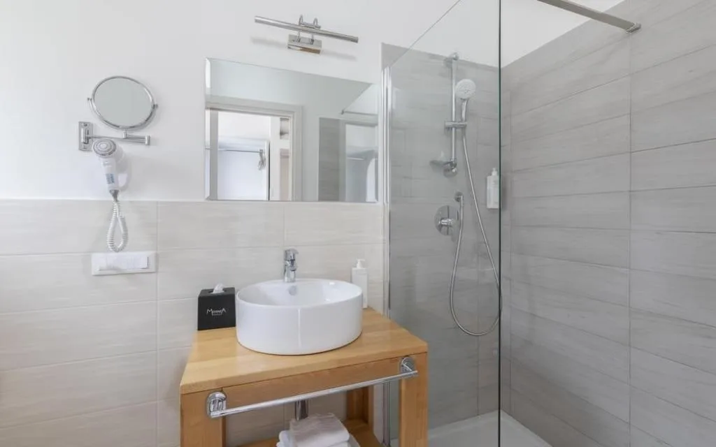 HOTEL MIDENZA SEASIDE & NATURE RETREAT