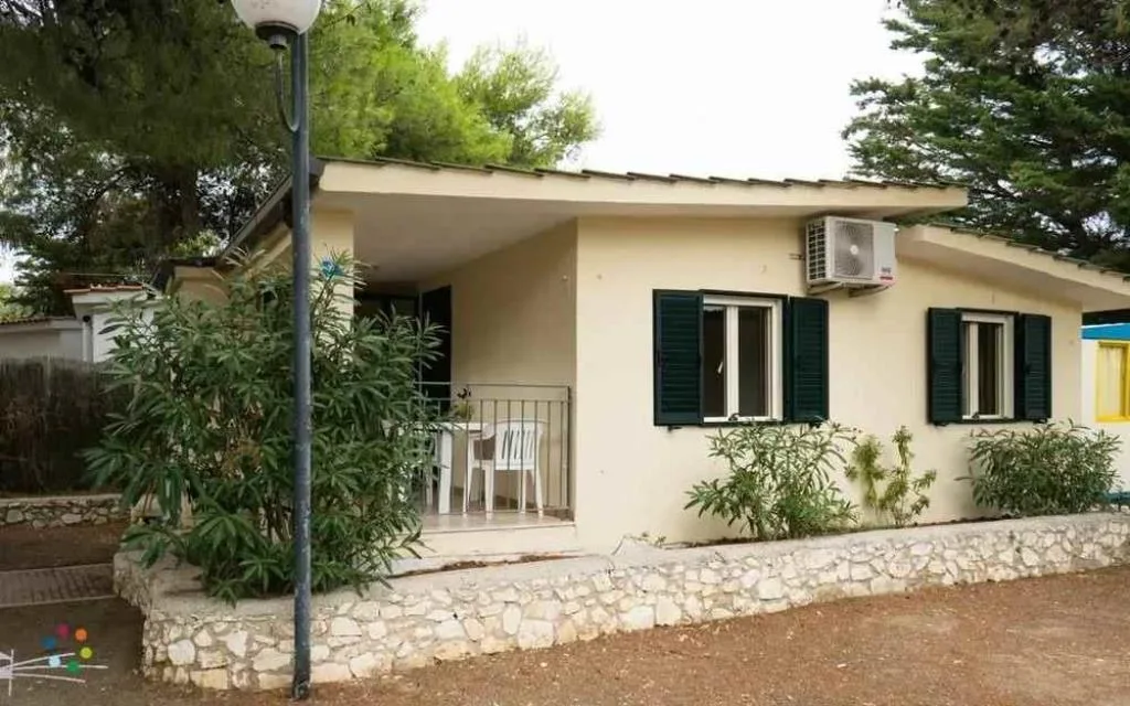 VILLAGGIO SPIAGGIA LUNGA