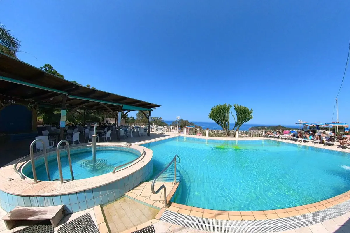 Park Hotel Carlo Magno - Piscina scoperta panoramica