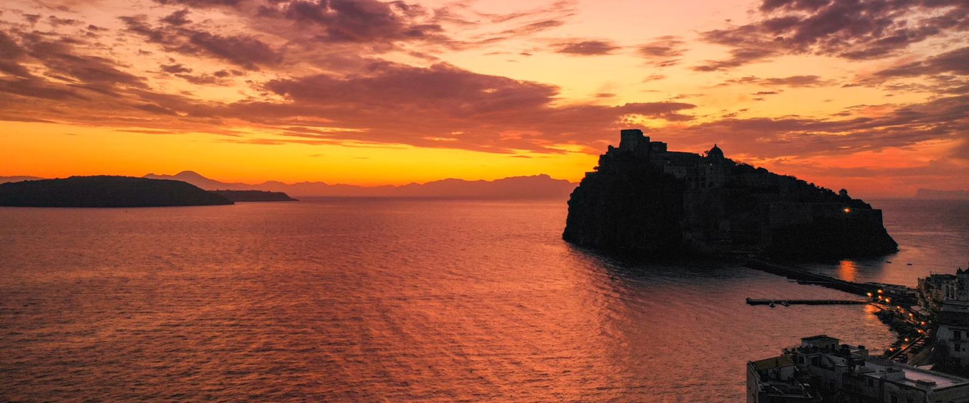 Ischia tra le Migliori Isole del Mondo nel 2024 secondo Travel + Leisure