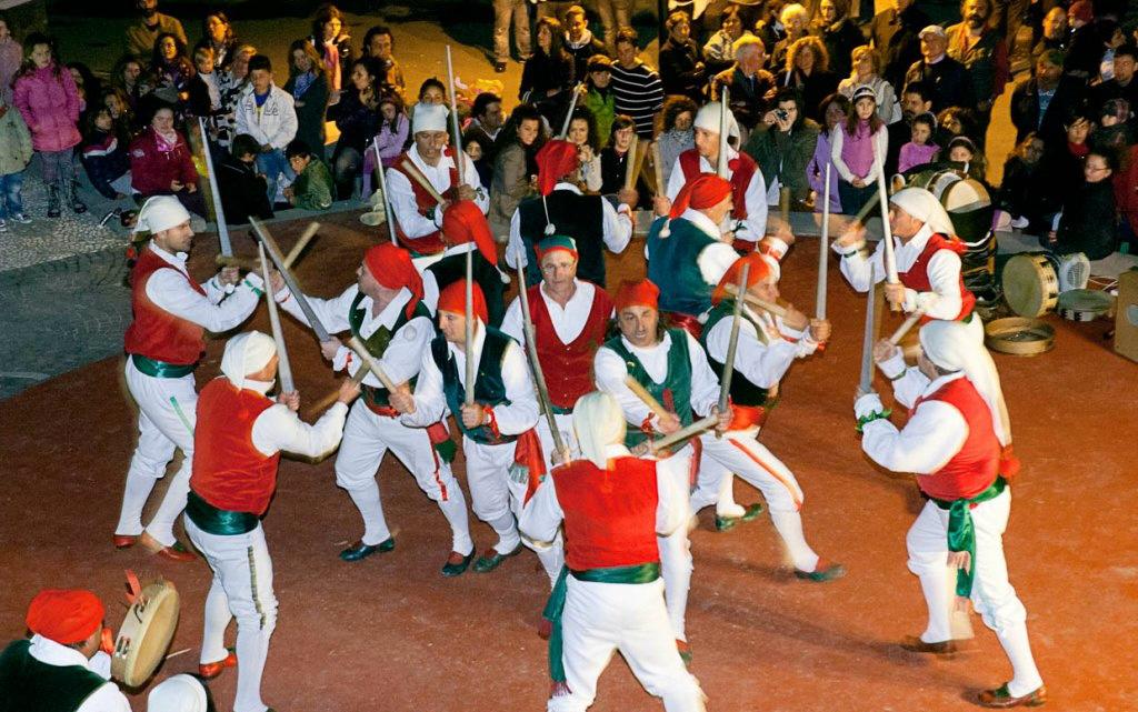 'Ndrezzata, danza armata del Lunedì dell'Angelo a Buonopane, Ischia