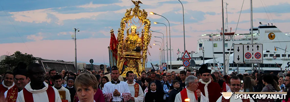 Processione via mare Santa Restituta