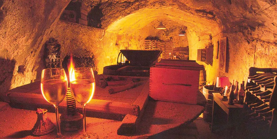 Andar per Cantine 2023: Aperitivo alle Grotte di Perrazzo